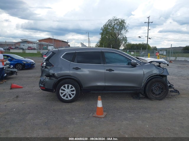 Nissan ROGUE S 2017 JN8AT2MT7HW388806 Image 13