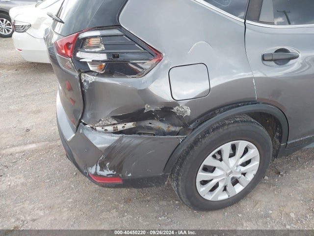 Nissan ROGUE S 2017 JN8AT2MT7HW388806 Image 17