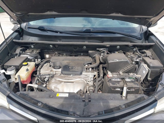 Toyota RAV4 LE 2018 2T3ZFREV5JW451999 Image 10