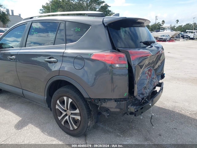 Toyota RAV4 LE 2018 2T3ZFREV5JW451999 Image 19