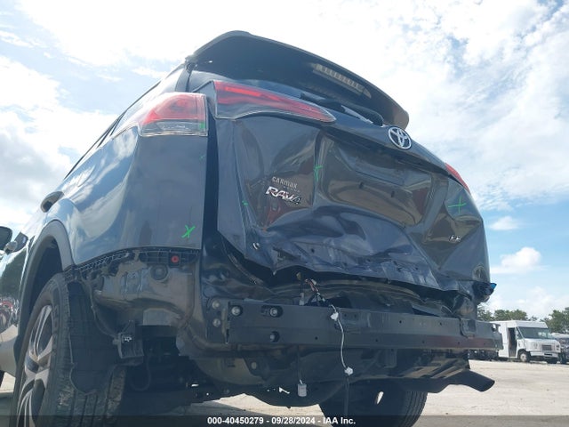 Toyota RAV4 LE 2018 2T3ZFREV5JW451999 Image 22