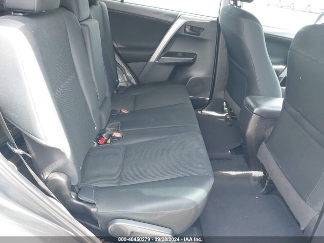 Toyota RAV4 LE 2018 2T3ZFREV5JW451999 Image 8