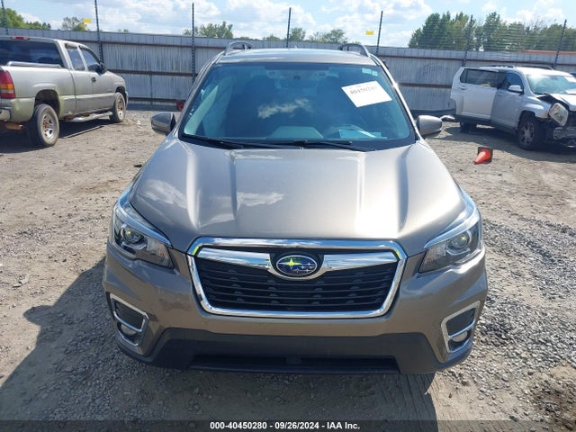 JF2SKASCXKH401576 Subaru Forester Limited