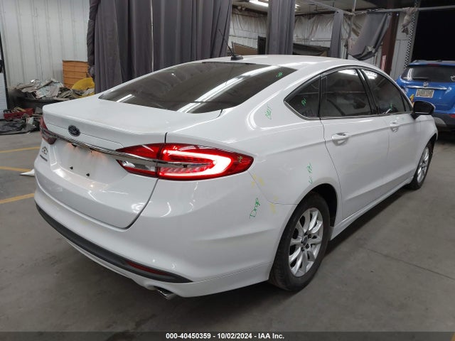 Ford FUSION S 2017 3FA6P0G76HR180305 Image 4