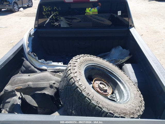 1GCPYFED6KZ426165 Chevrolet Silverado 1500 Lt Trail Boss
