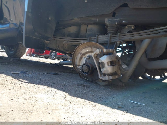 1GCPYFED6KZ426165 Chevrolet Silverado 1500 Lt Trail Boss