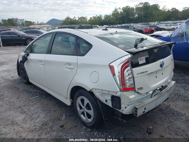 Toyota Prius Three 2015 JTDKN3DUXF0396536 Image 3