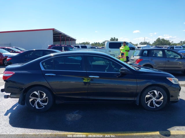 Honda ACCORD LX 2017 1HGCR2F32HA142356 Image 14