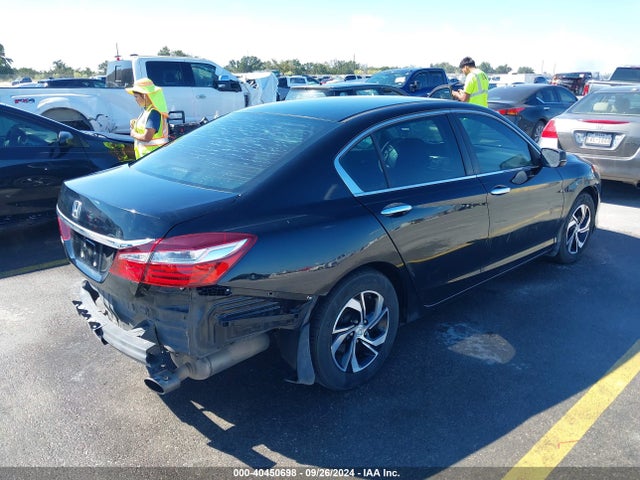 Honda ACCORD LX 2017 1HGCR2F32HA142356 Image 4