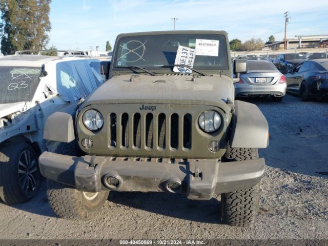 1C4BJWDG3FL761922 Jeep Wrangler Unlimited Sport