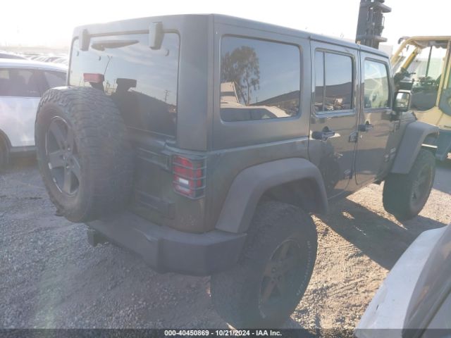 1C4BJWDG3FL761922 Jeep Wrangler Unlimited Sport