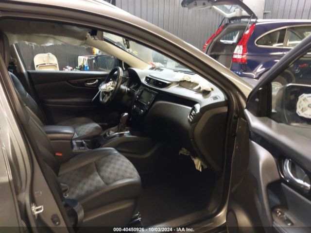 JN1BJ1BW6NW487712 Nissan Rogue Sport Sv Awd Xtronic Cvt