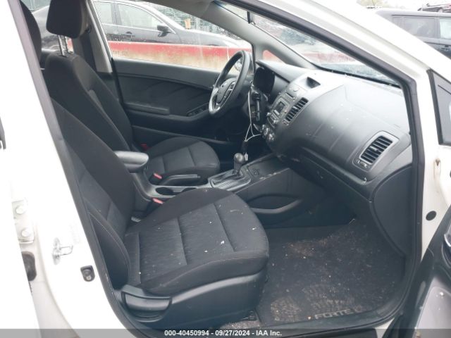 KNAFK4A60G5619528 KIA FORTE LX