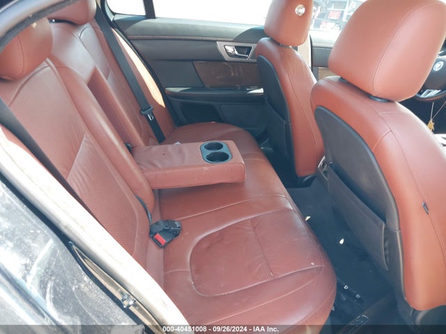 2010 JAGUAR XF SAJWA0HE0AMR68893 Photo 7