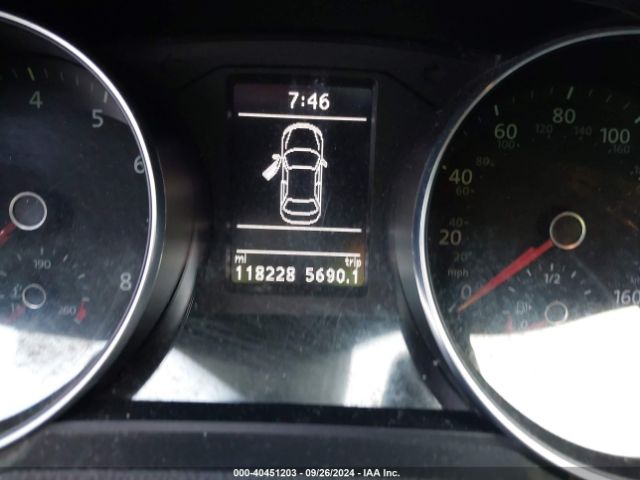 1VWAT7A36GC043230 Volkswagen Passat 1.8t S