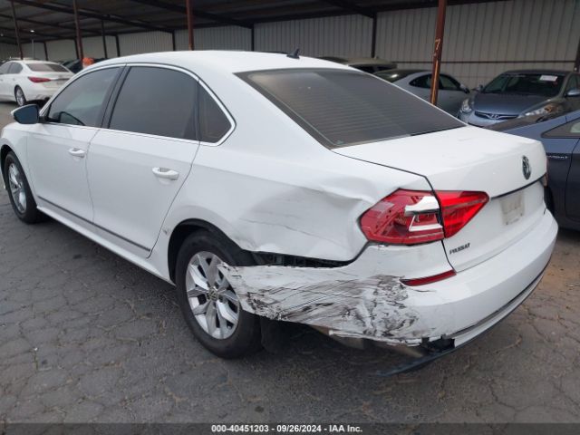 1VWAT7A36GC043230 Volkswagen Passat 1.8t S