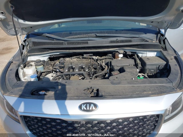 KIA SEDONA LX 2015 KNDMB5C15F6071729 Image 10