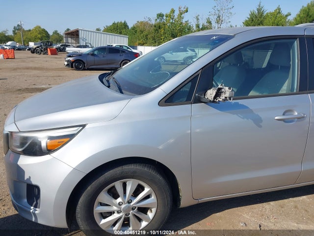 KIA SEDONA LX 2015 KNDMB5C15F6071729 Image 6