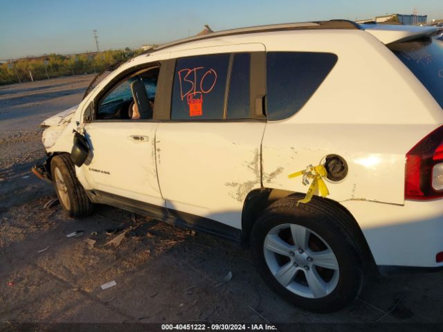 1C4NJCBA8GD742725 Jeep Compass Sport