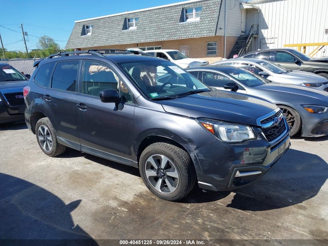Subaru Forester 2.5i Premium 2017 JF2SJAECXHH809731 Image 1