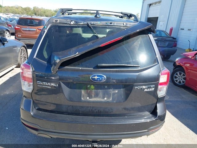 Subaru Forester 2.5i Premium 2017 JF2SJAECXHH809731 Image 16