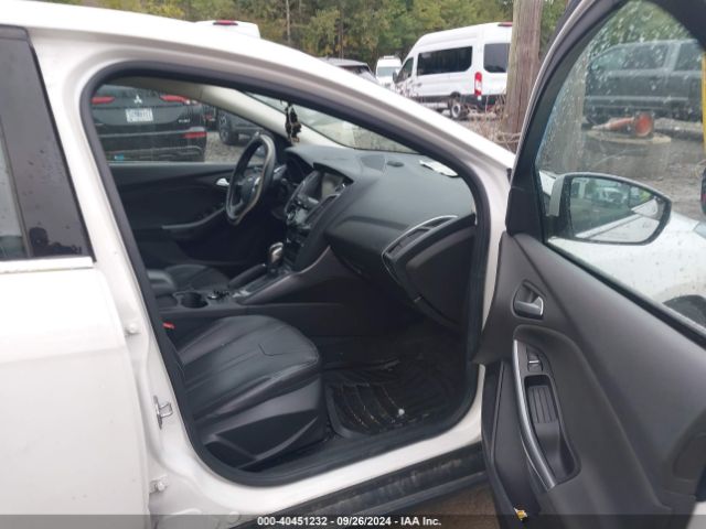 1FADP3J23EL365993 Ford Focus Titanium