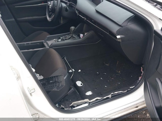 JM1BPAJM3P1618414 Mazda MAZDA3