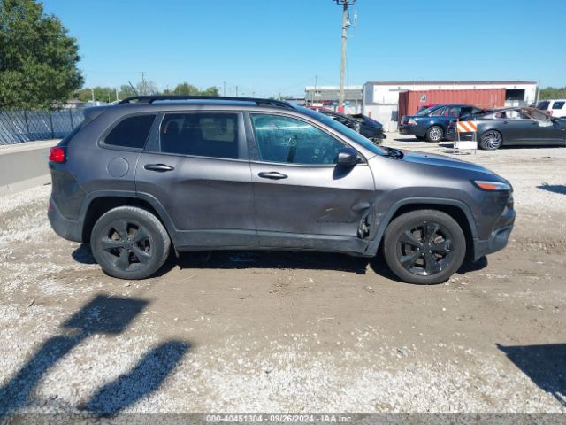 1C4PJLCB4JD551598 Jeep Cherokee Latitude Fwd