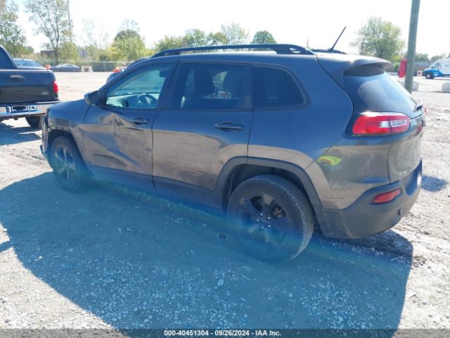 1C4PJLCB4JD551598 Jeep Cherokee Latitude Fwd