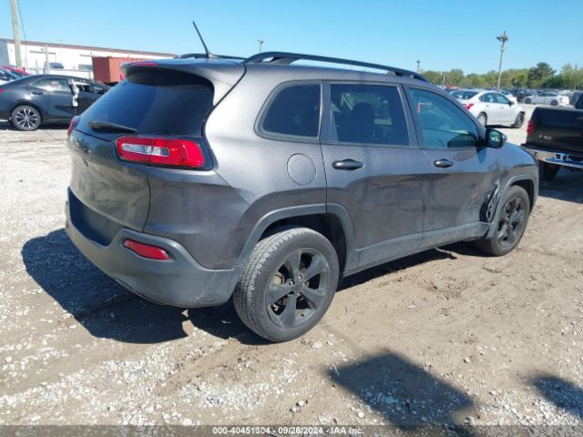 1C4PJLCB4JD551598 Jeep Cherokee Latitude Fwd