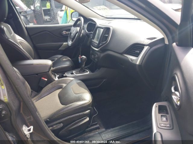 1C4PJLLB1JD552143 Jeep Cherokee Latitude Plus Fwd