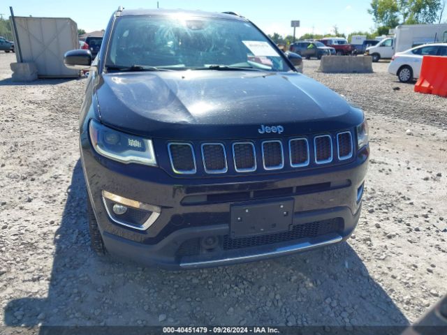 3C4NJDCB9JT340985 Jeep Compass Limited 4x4