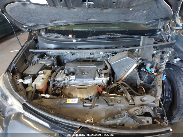 Toyota RAV4 LE 2017 JTMBFREV8HD221236 Image 10