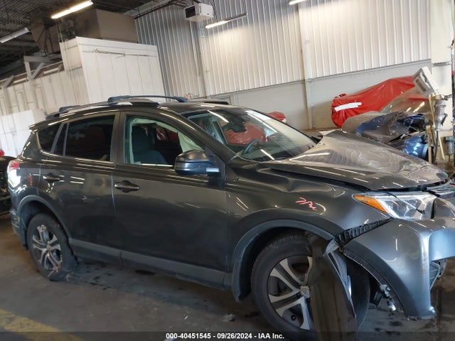 Toyota RAV4 LE 2017 JTMBFREV8HD221236 Image 14