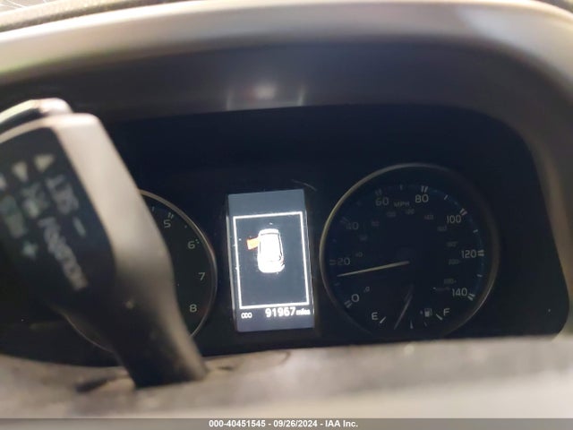 Toyota RAV4 LE 2017 JTMBFREV8HD221236 Image 7