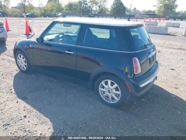 2004 MINI COOPER WMWRC33404TJ55888 Photo 2