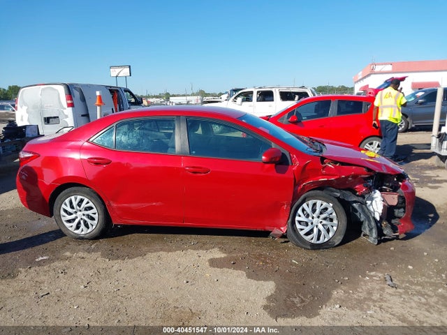 Toyota COROLLA LE 2017 5YFBURHE1HP647302 Image 13