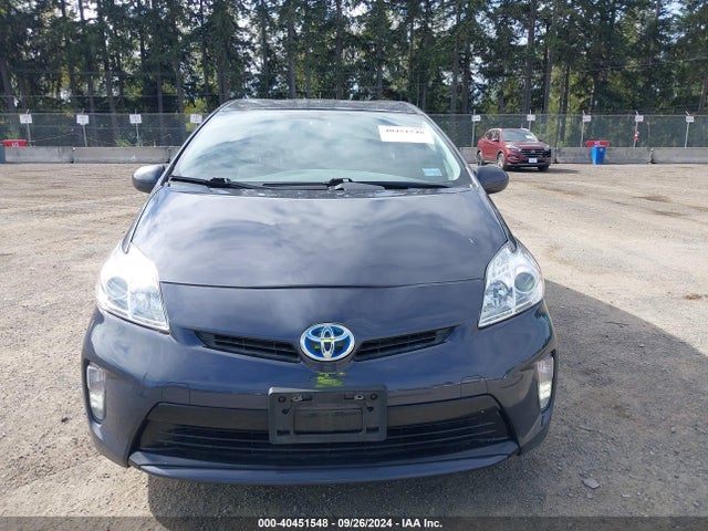 Toyota Prius Three 2014 JTDKN3DU3E0388891 Image 13