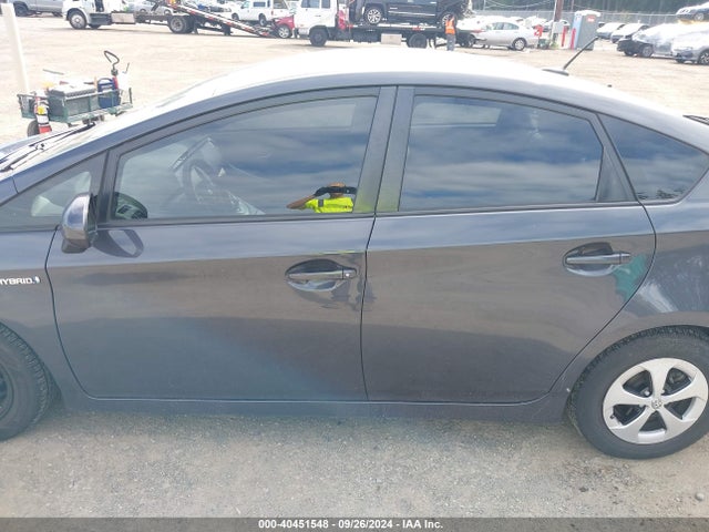 Toyota Prius Three 2014 JTDKN3DU3E0388891 Image 15