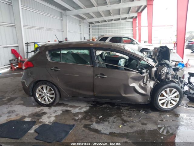KNAFX5A86E5160799 KIA Forte 5-door Ex