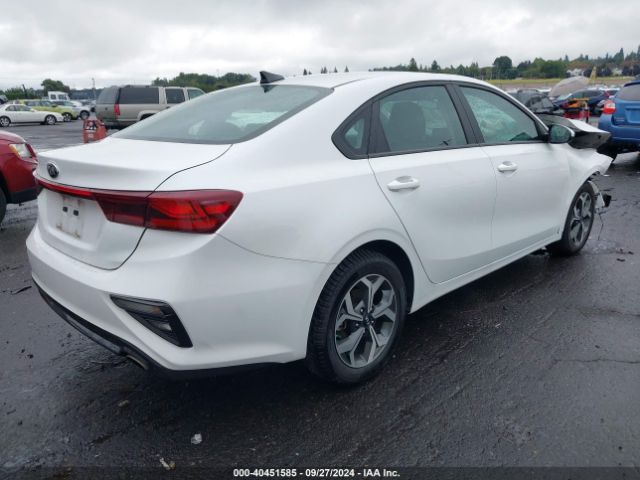 3KPF24AD7ME375488 KIA Forte Lxs