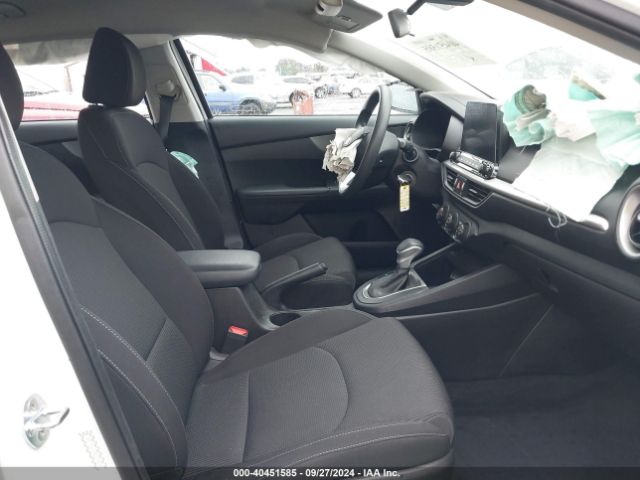 3KPF24AD7ME375488 KIA Forte Lxs
