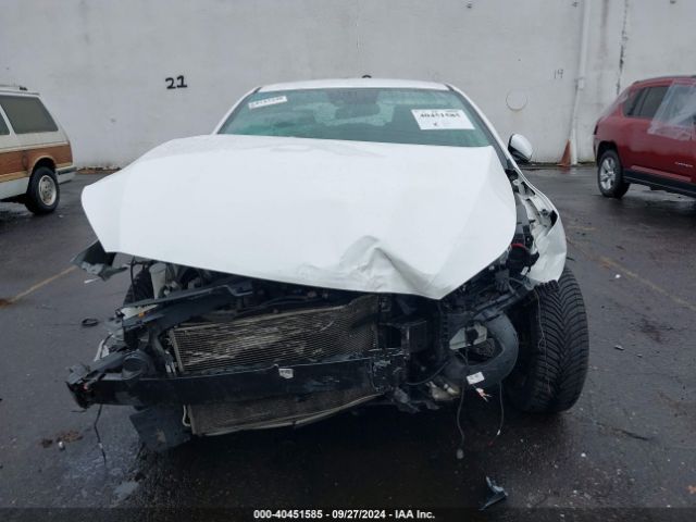 3KPF24AD7ME375488 KIA Forte Lxs