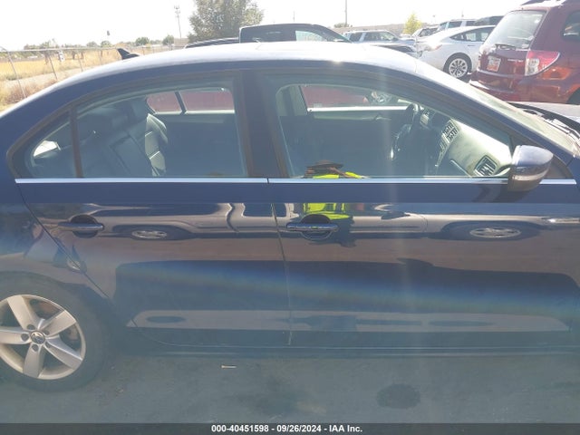3VWLL7AJ3EM388640 Volkswagen Jetta 2.0l Tdi