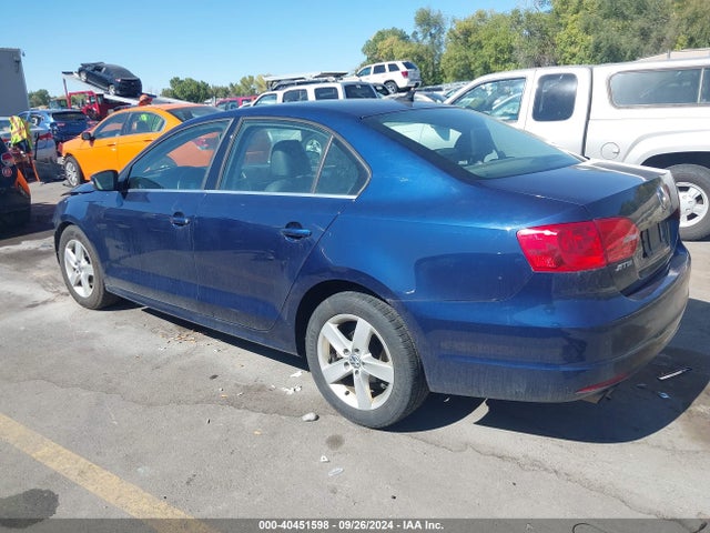 3VWLL7AJ3EM388640 Volkswagen Jetta 2.0l Tdi
