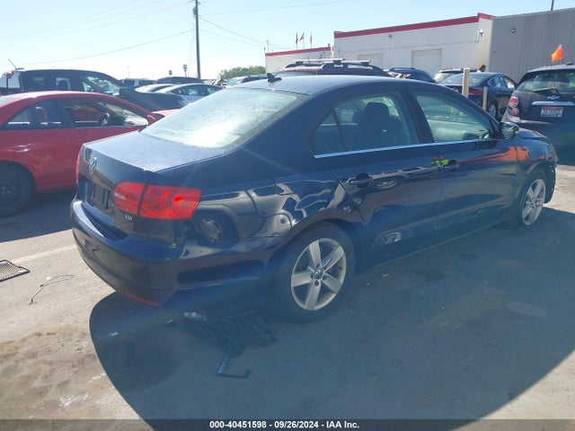 3VWLL7AJ3EM388640 Volkswagen Jetta 2.0l Tdi