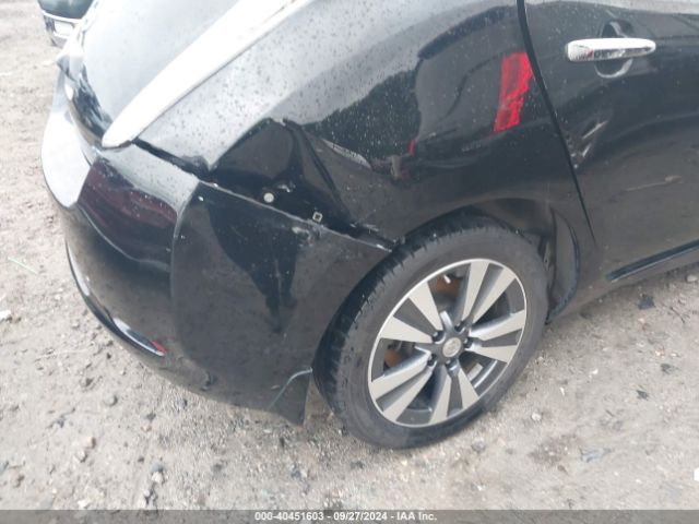 1N4AZ0CP0FC300122 Nissan Leaf Sl