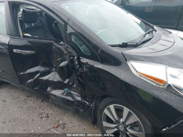 1N4AZ0CP0FC300122 Nissan Leaf Sl