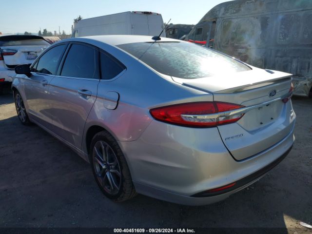 3FA6P0HDXHR299480 Ford FUSION SE
