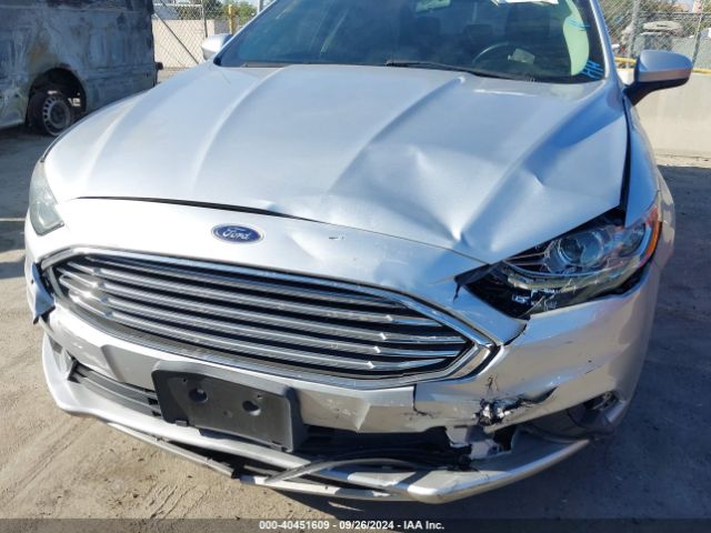 3FA6P0HDXHR299480 Ford FUSION SE
